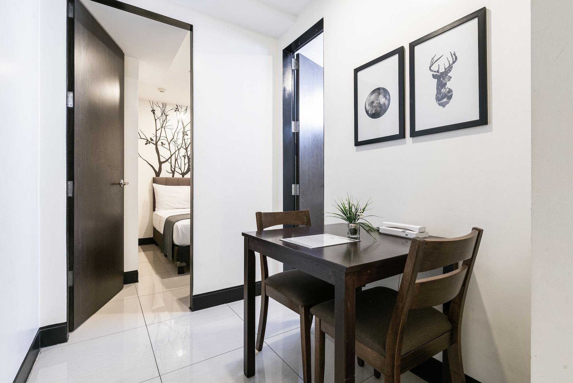 Artemis Place Makati 3*
