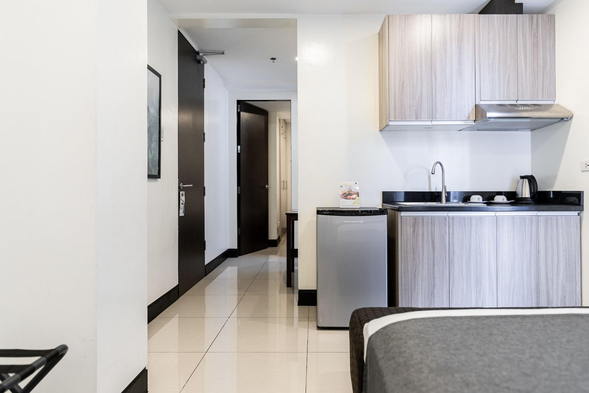 Artemis Place Makati 3*